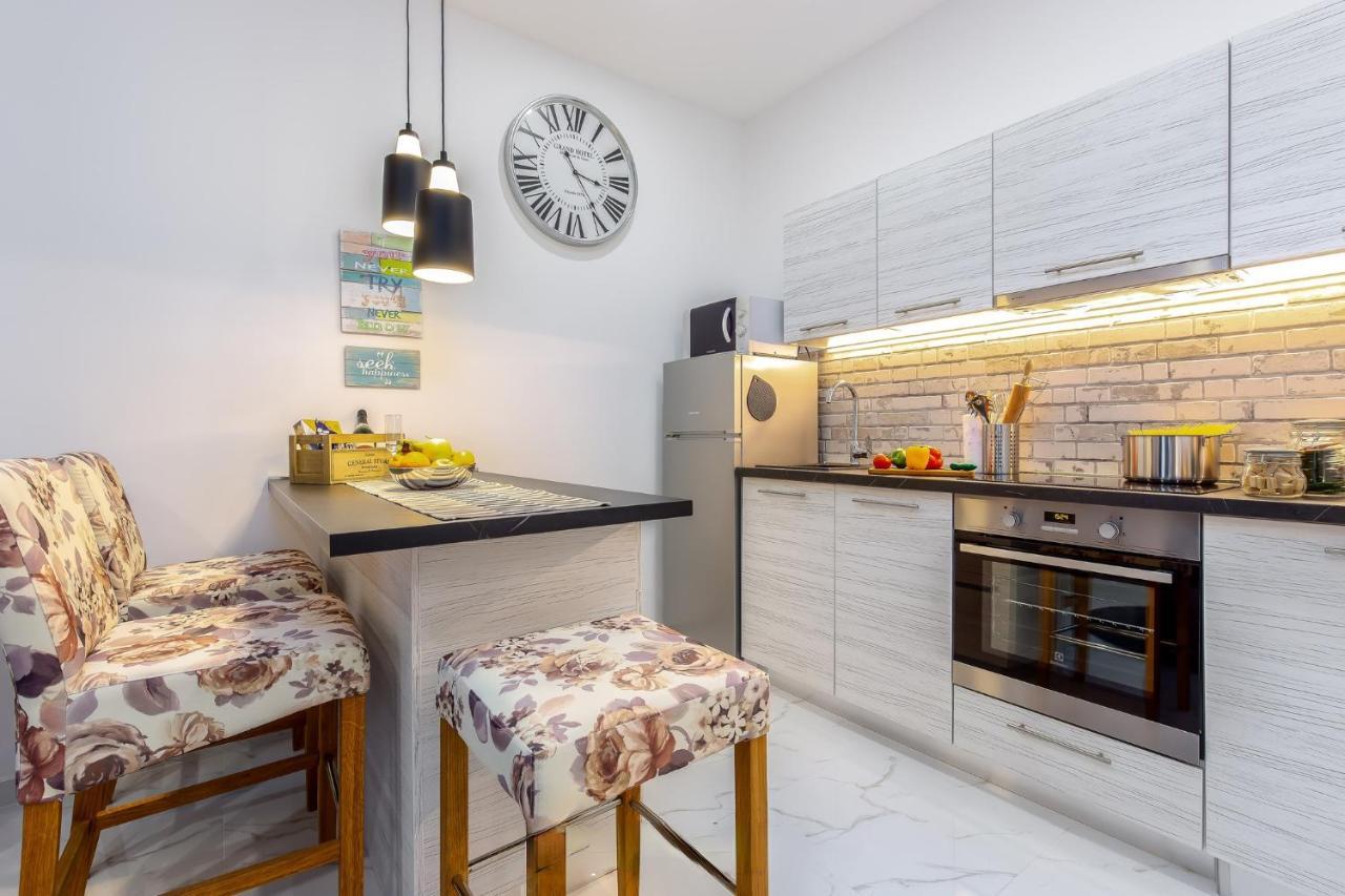 Apartment Lidija with sauna Rijeka Bagian luar foto