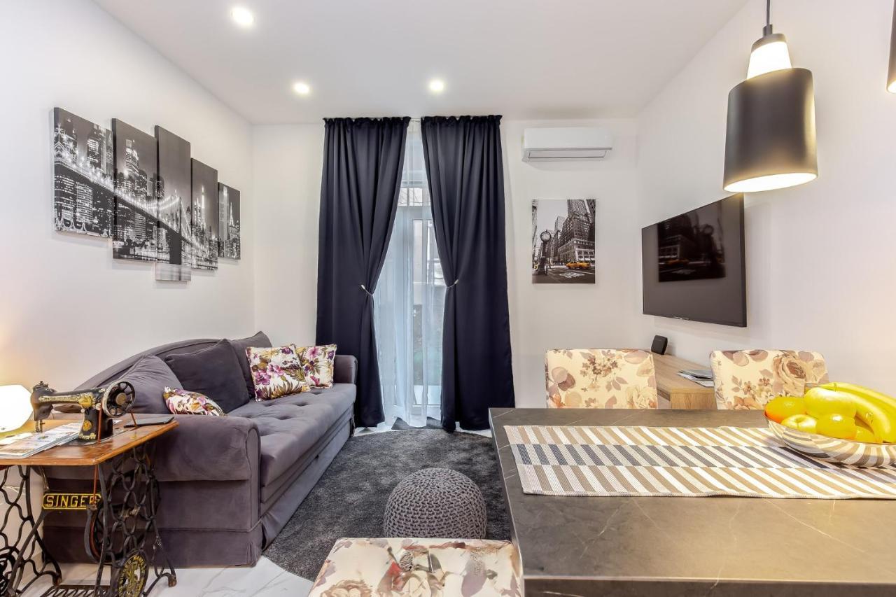 Apartment Lidija with sauna Rijeka Bagian luar foto